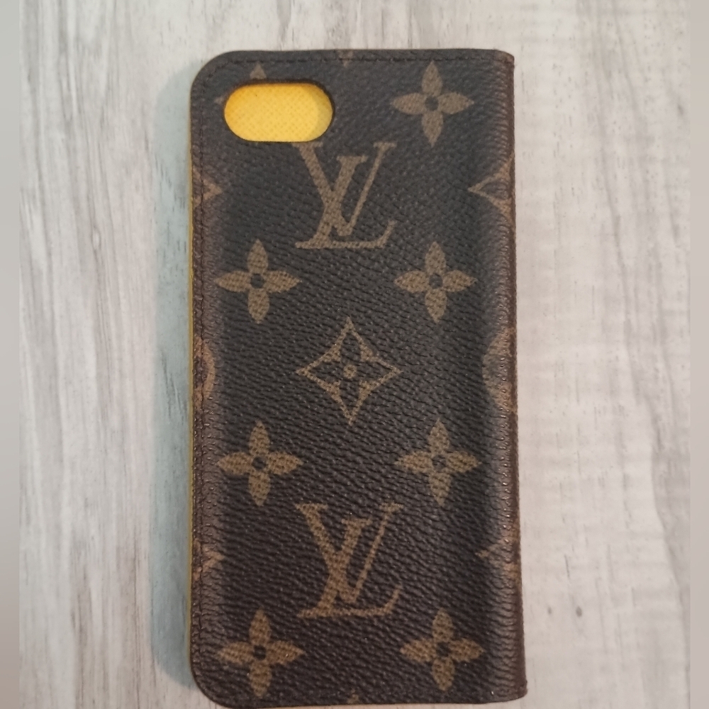 Louis Vuitton iphone case